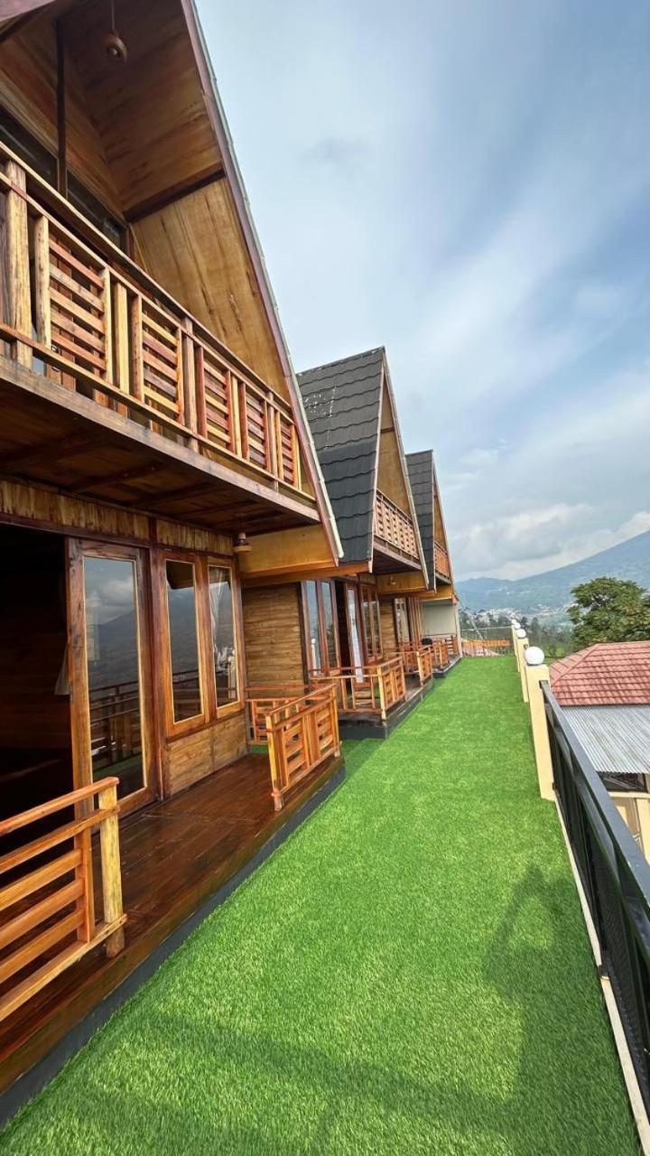 Kejajar Pojok Kahyangan Homestay And Cabin מראה חיצוני תמונה